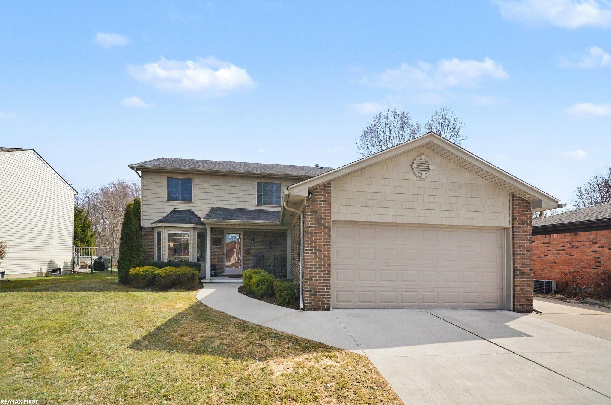 37084 Fox Pointe Drive