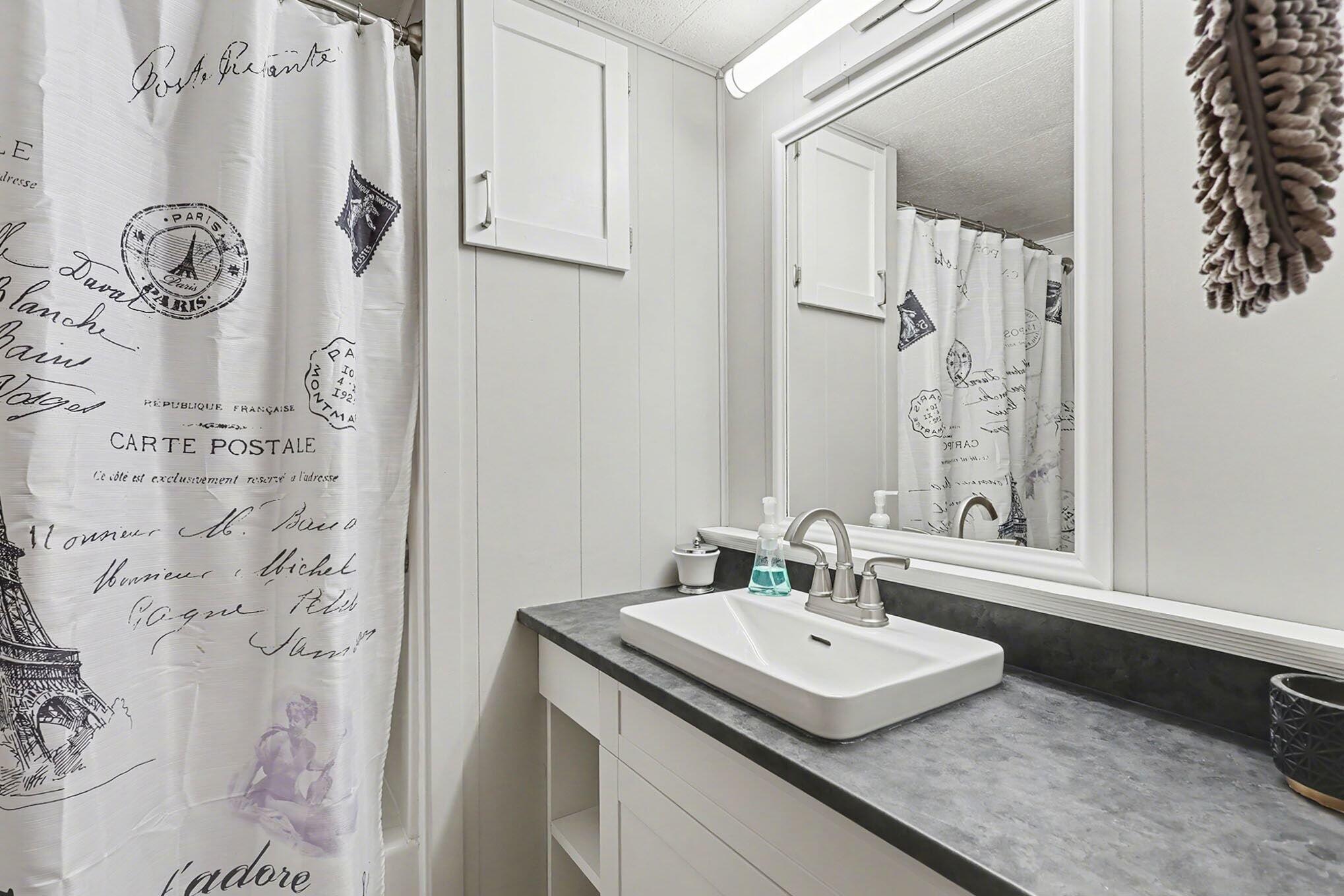 859 E Old Pine Trail 63