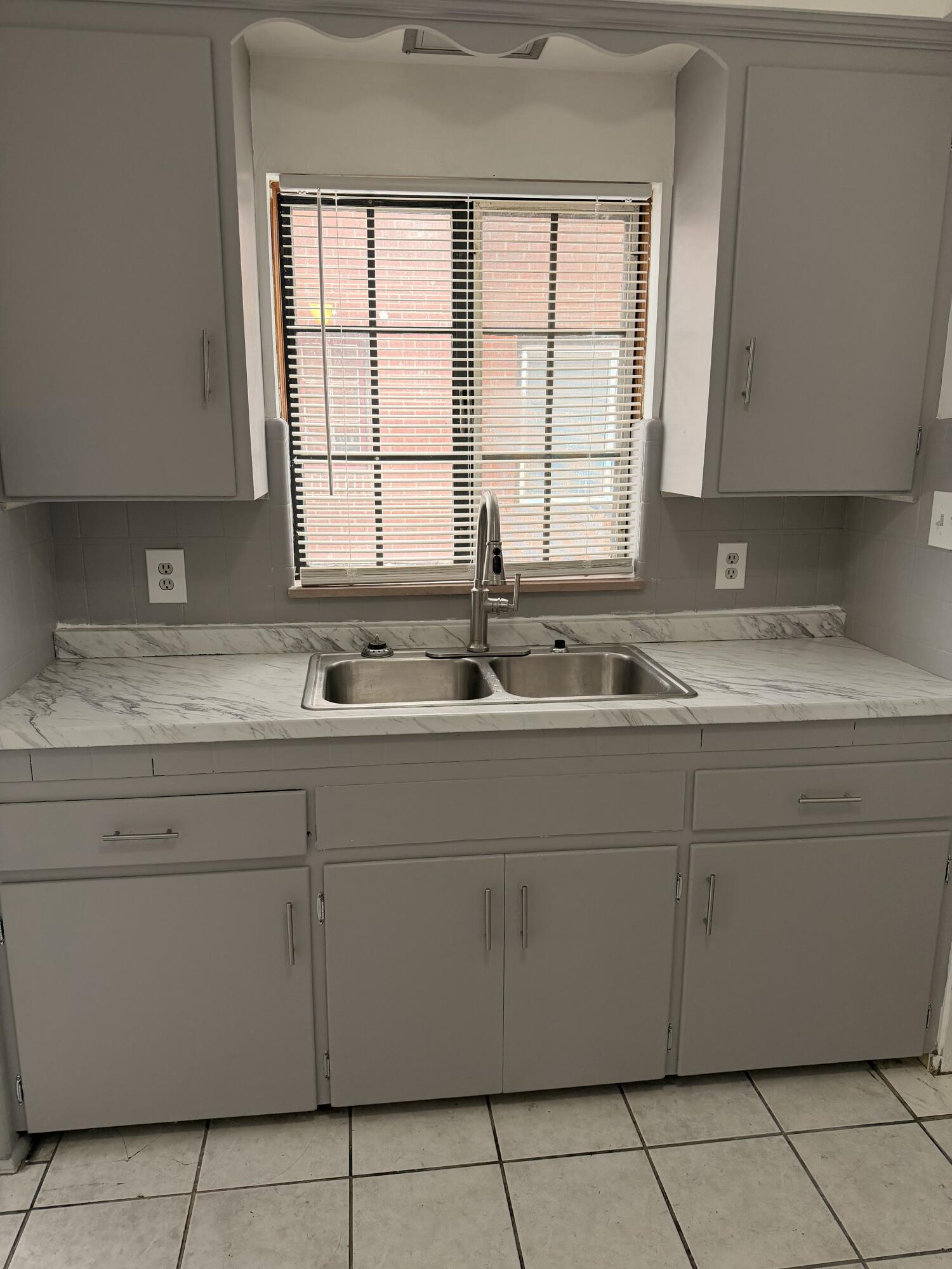 11455 Kenmoor Street