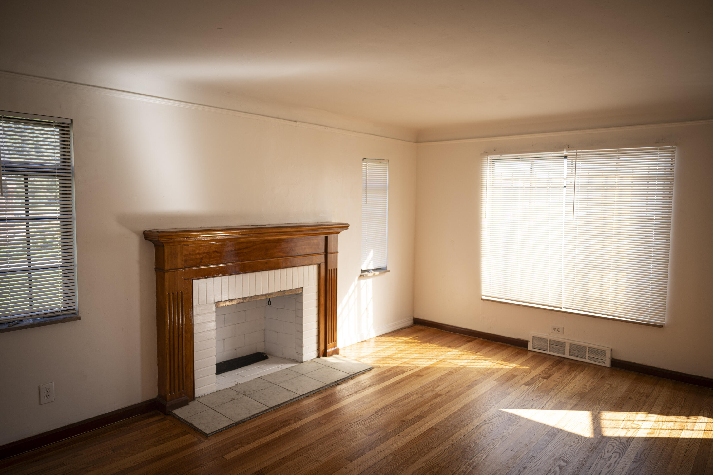 11455 Kenmoor Street