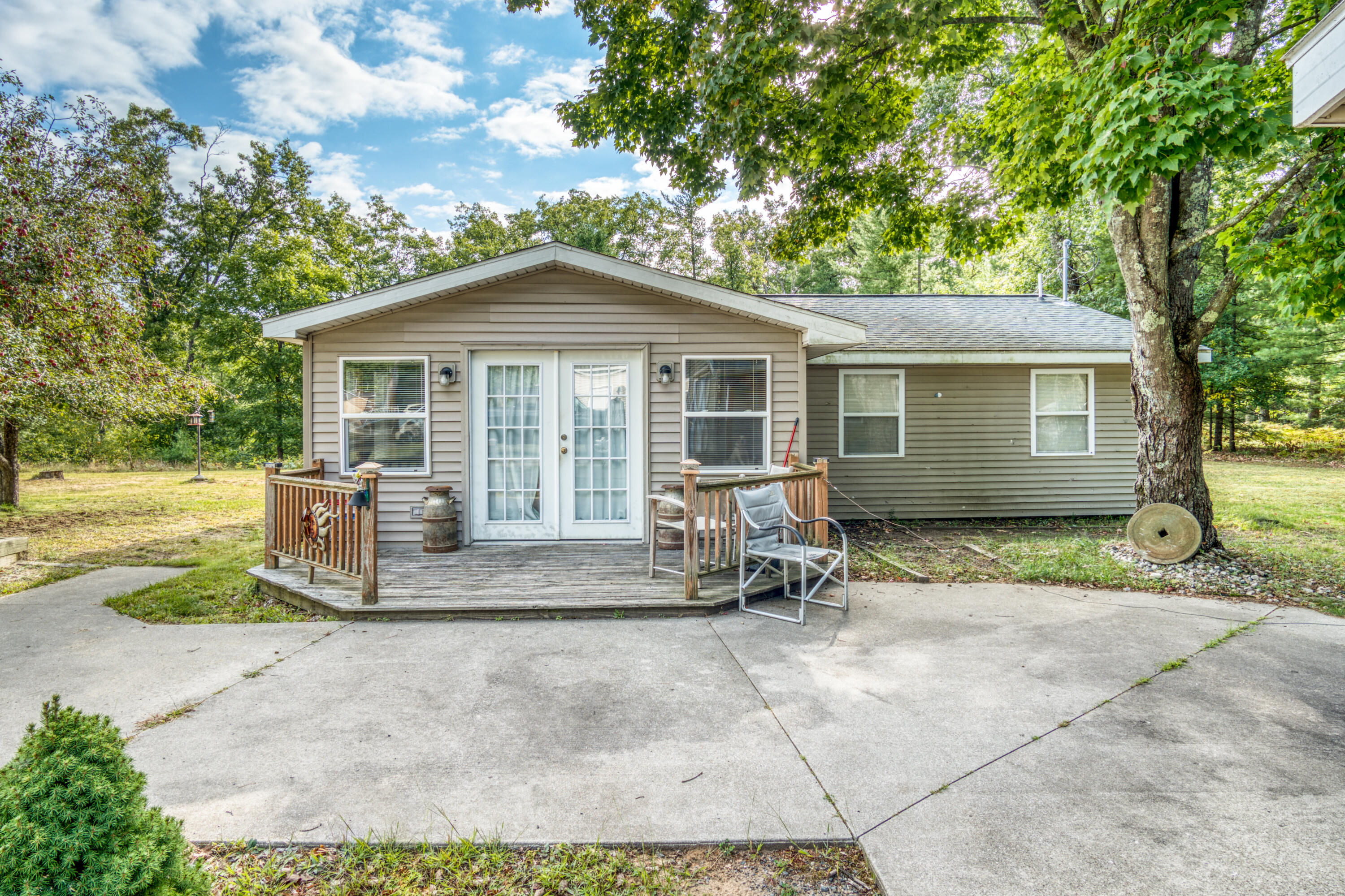 8287 W Hollyhock Avenue