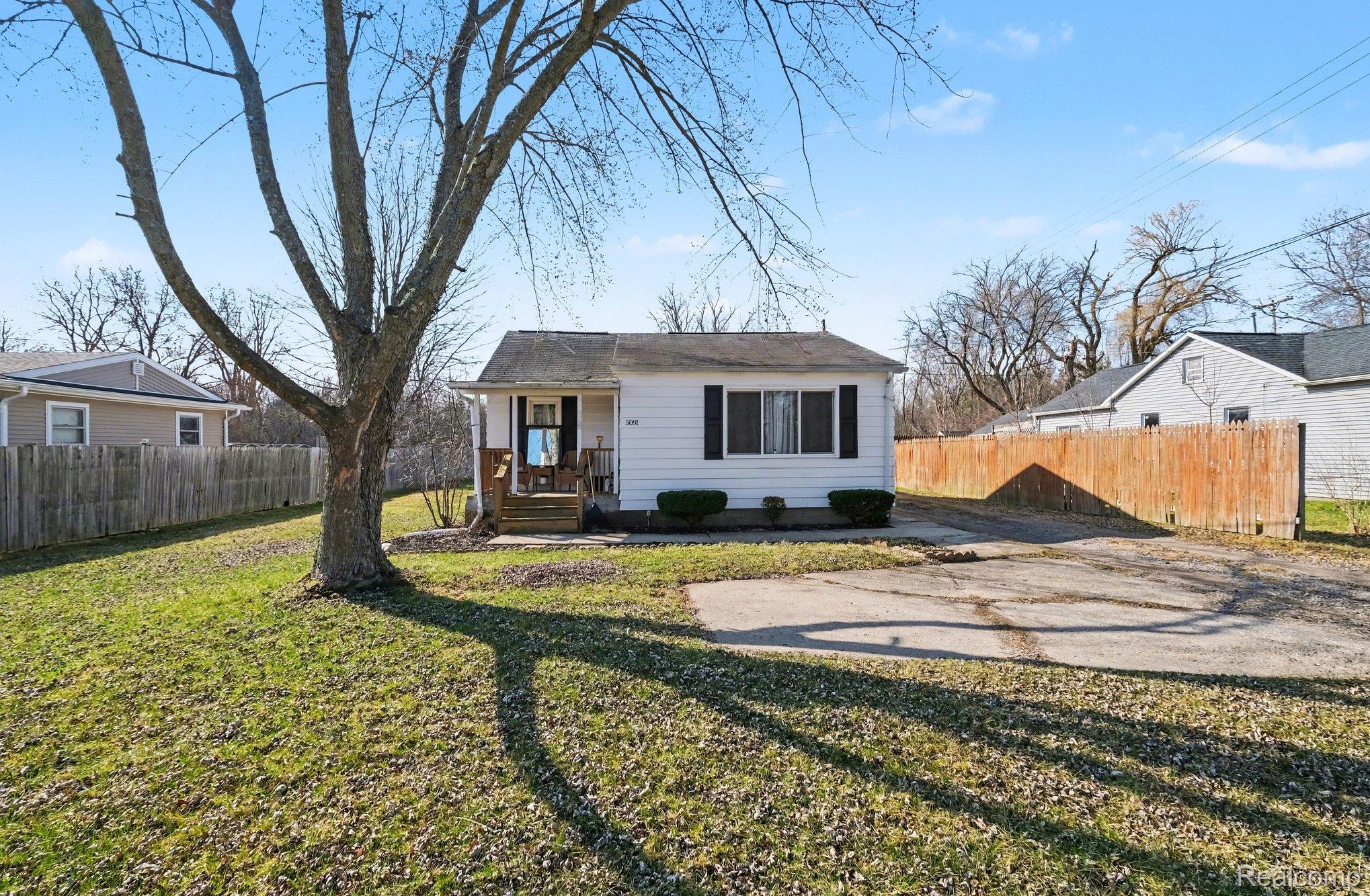 5091 W Carpenter Road