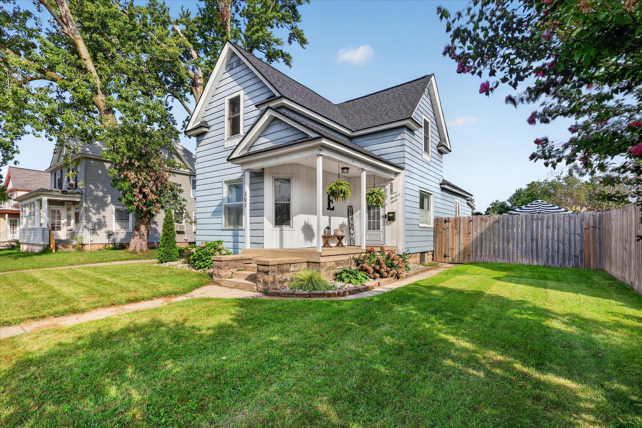 307 W Washington Avenue