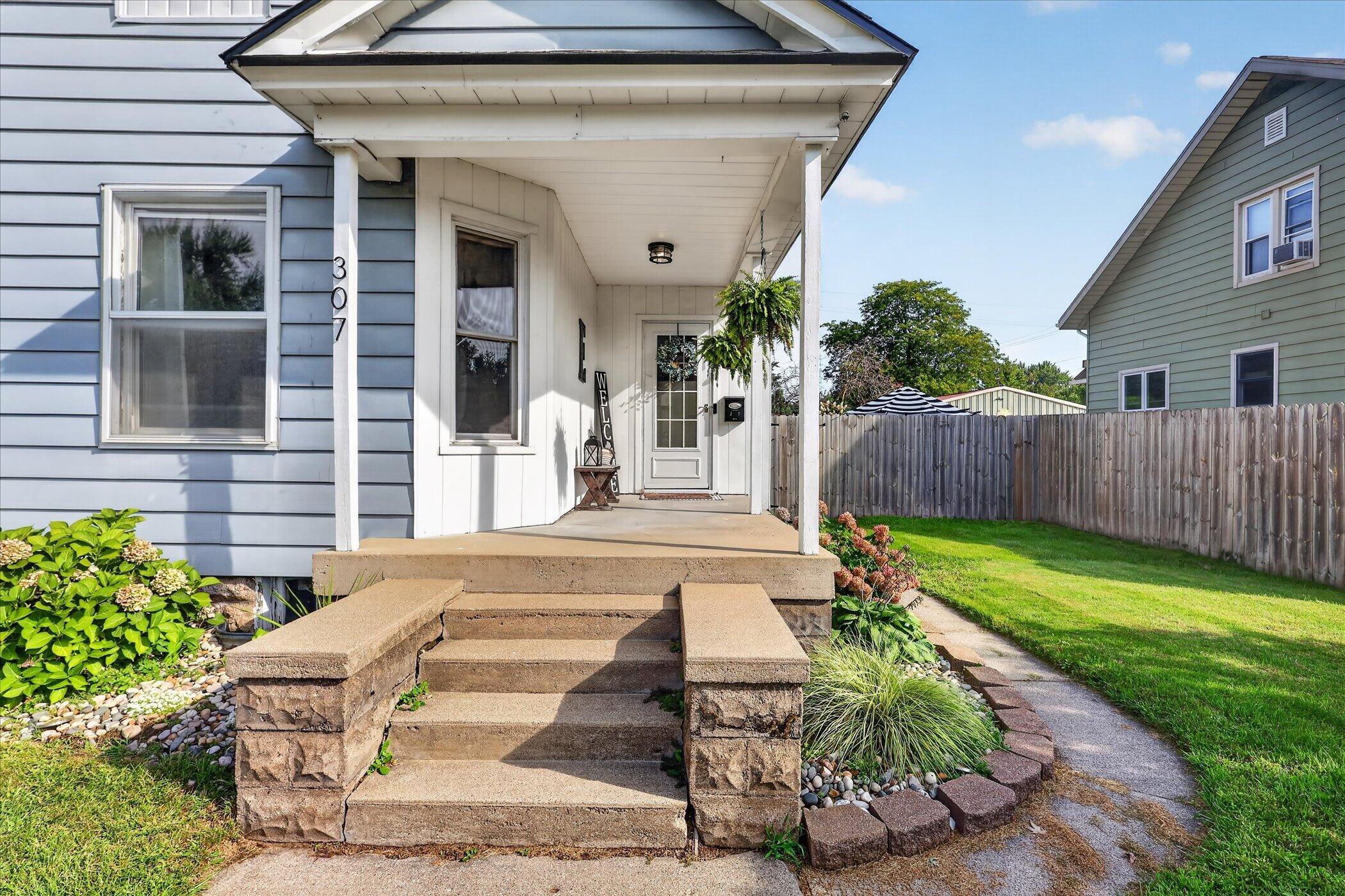 307 W Washington Avenue
