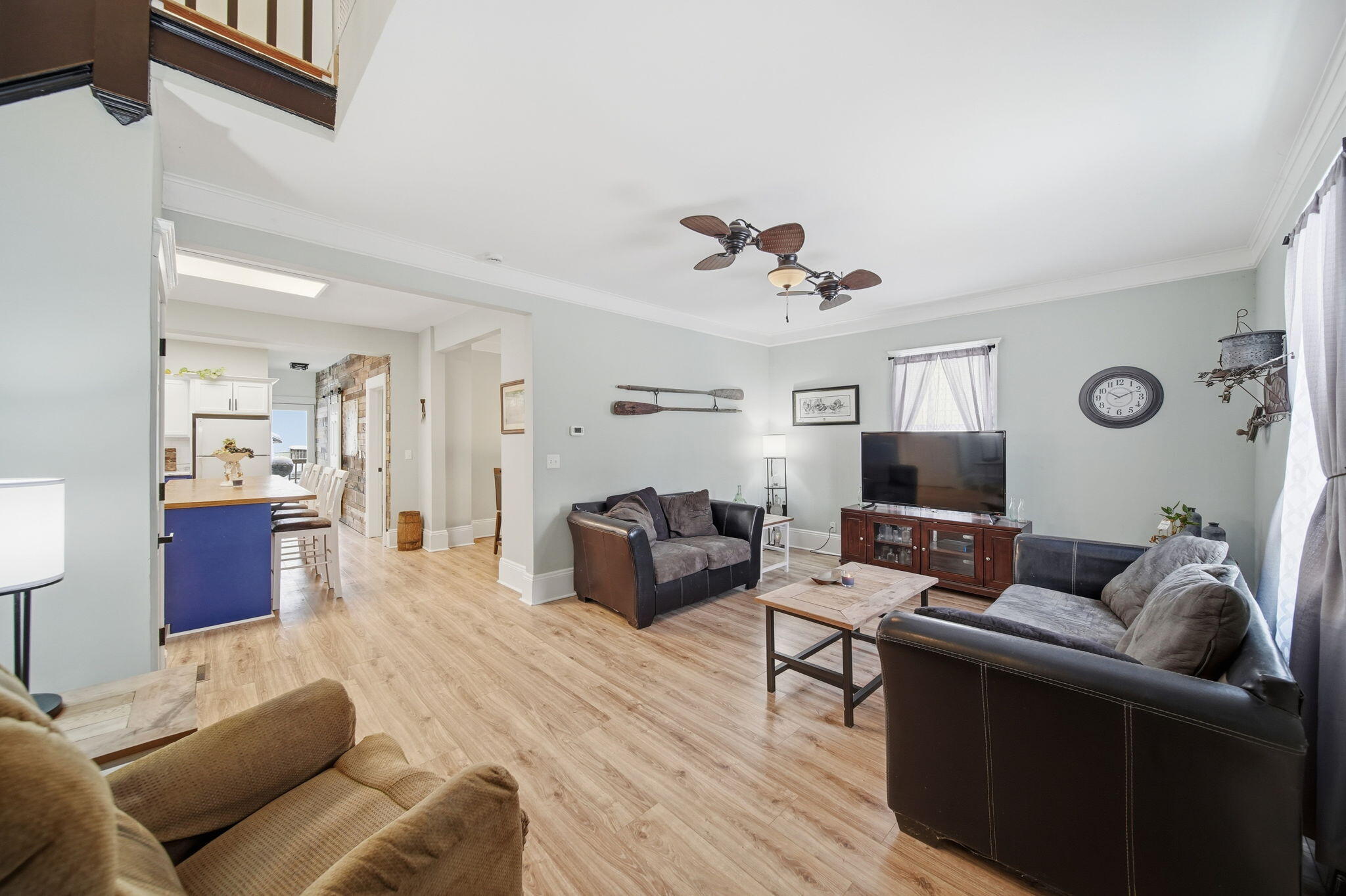 209 N Pleasant Street