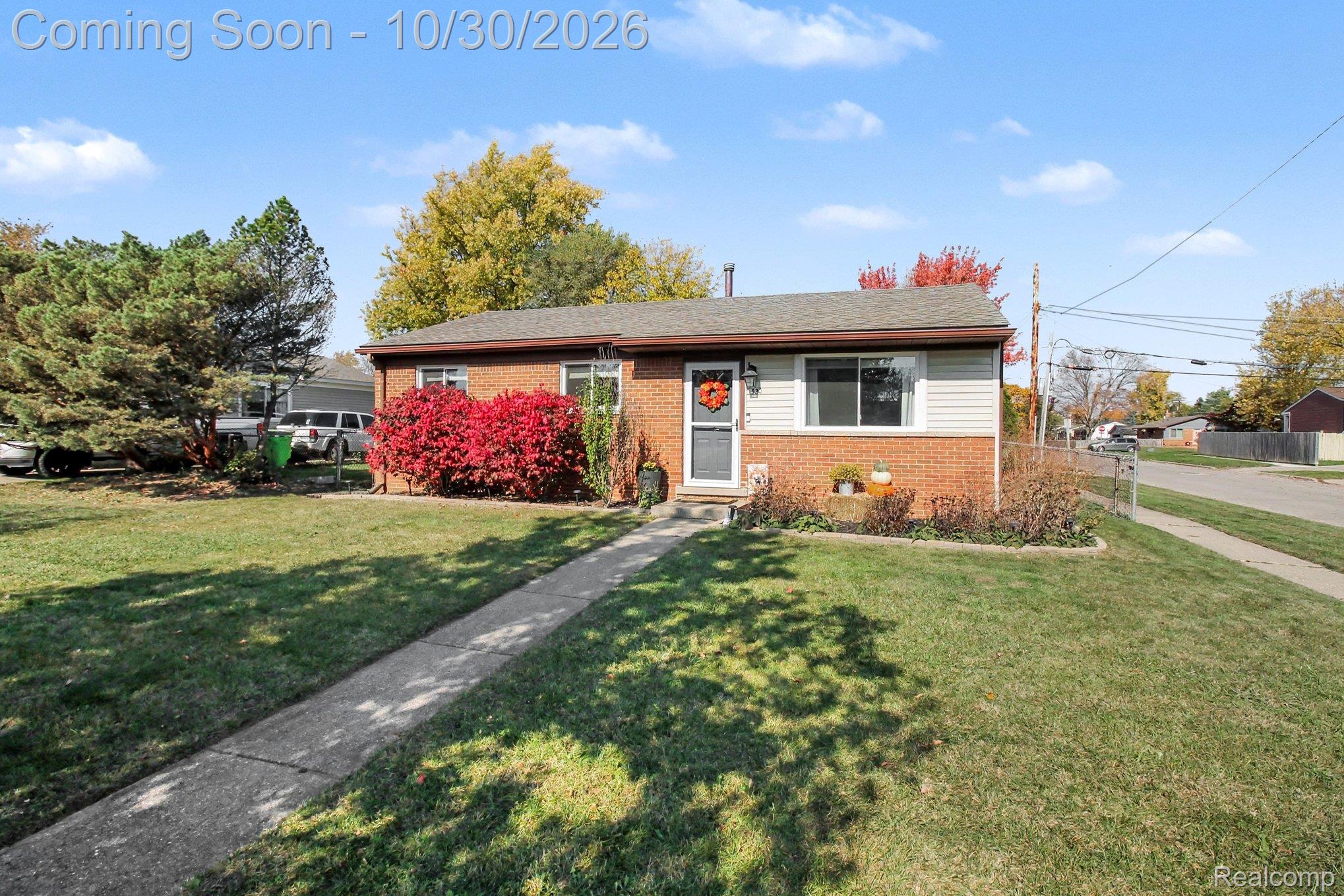 320 University Avenue