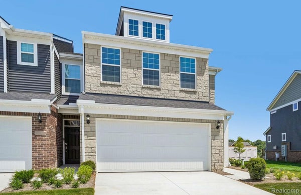 4139 NOTTINGHAM CIR, CLARKSTON, MI 48346 - Image dedd79243ece8a0edb1501aa90f2ab81/741984981
