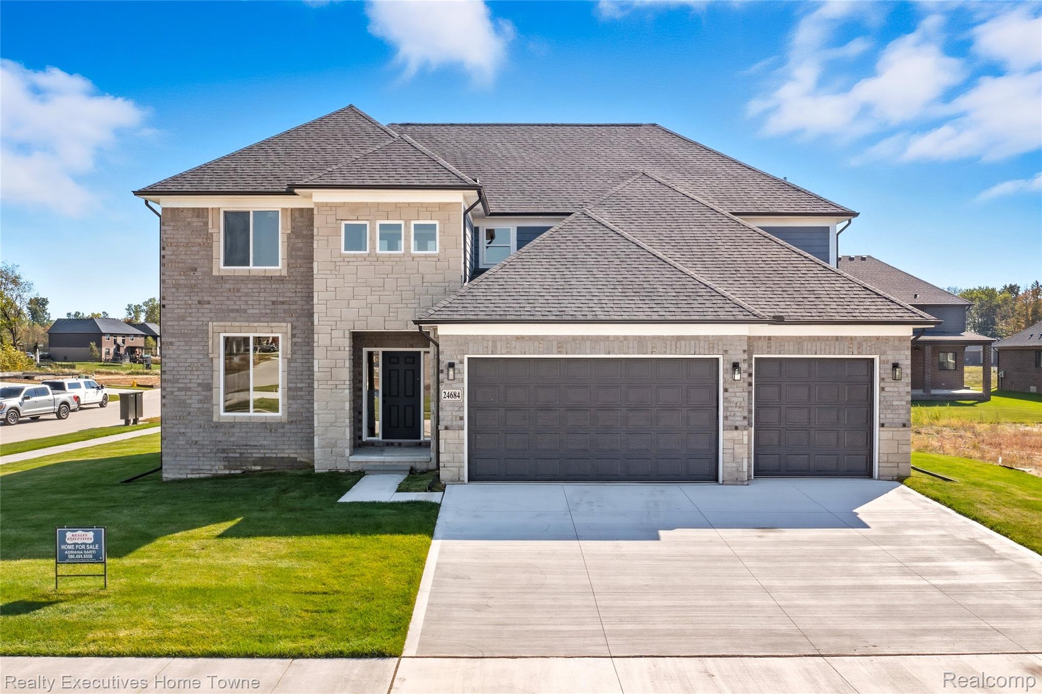 24684 SAWGRASS Drive