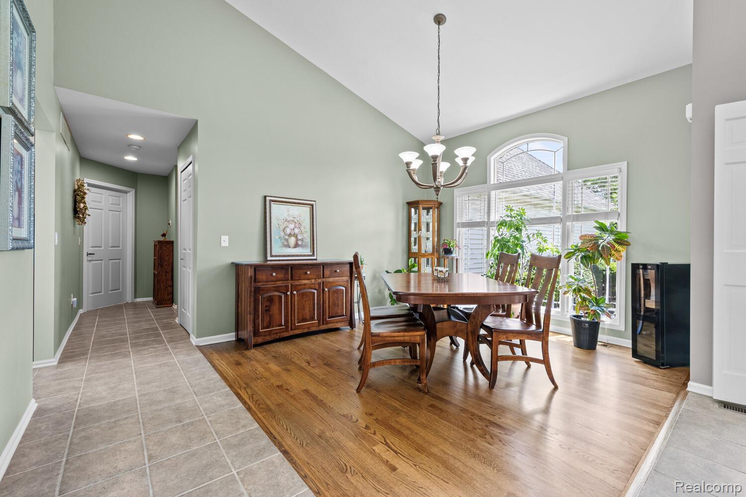 1131 Thorn Ridge Drive