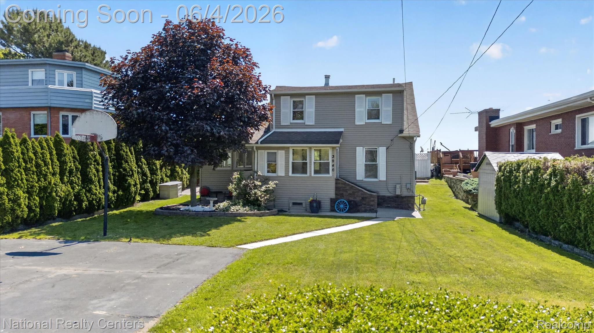 3946 Lakeshore Drive