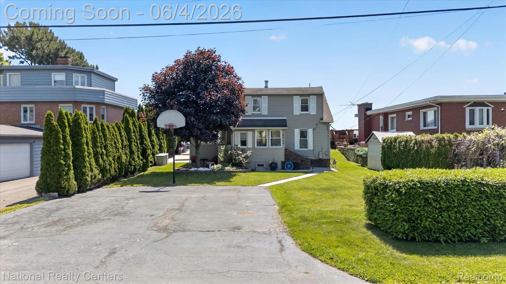 3946 Lakeshore Drive