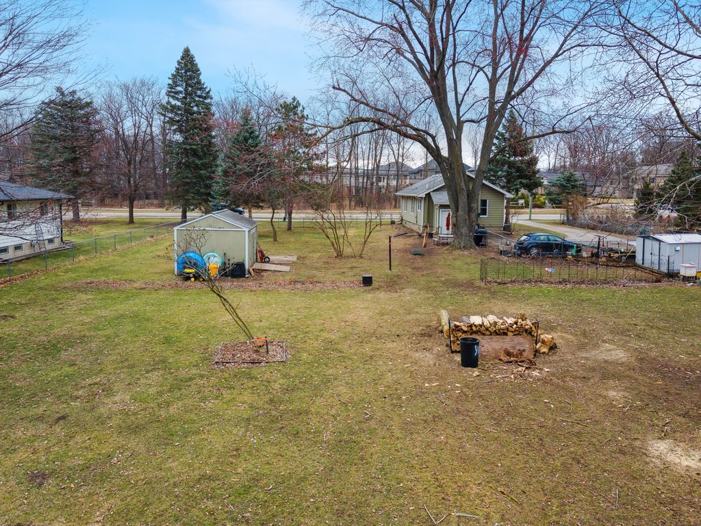 listing image 42