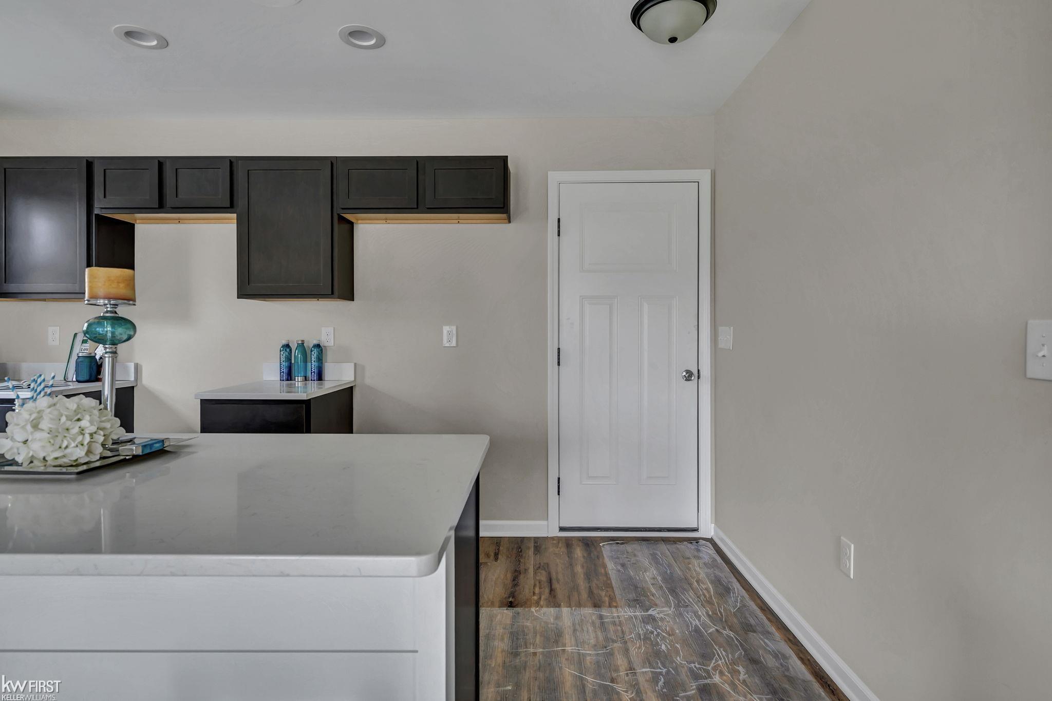 9516 Orchard Lake Drive