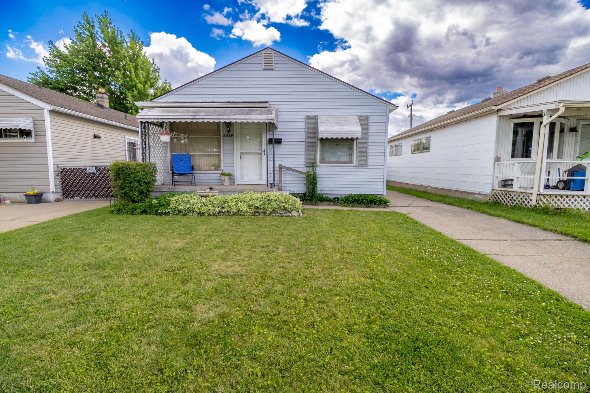 2539 Margaret Street