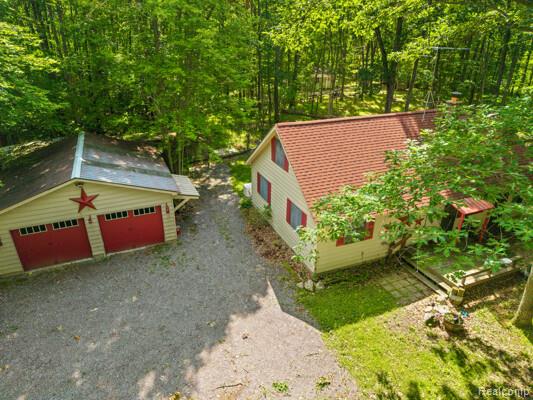 2600 Lucinda Drive