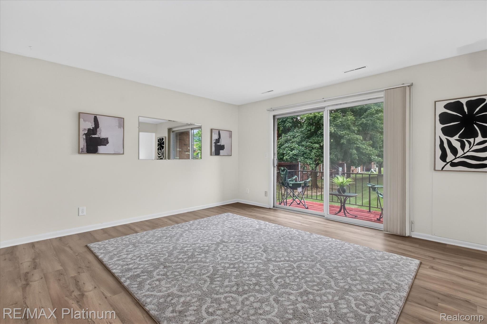 407 W Highland Road 3