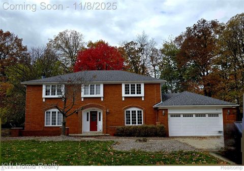 5994 Glen Eagles Drive West Bloomfield Charter Township MI 48323