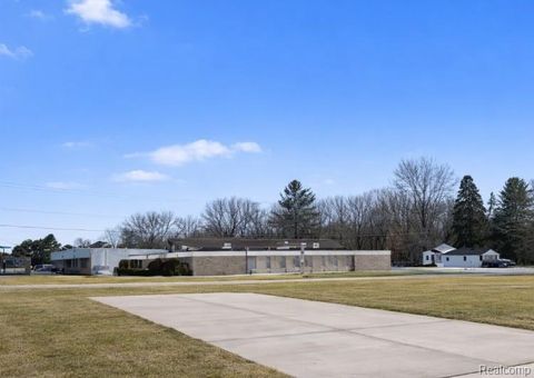 4339 Davison Road Burton City MI 48509