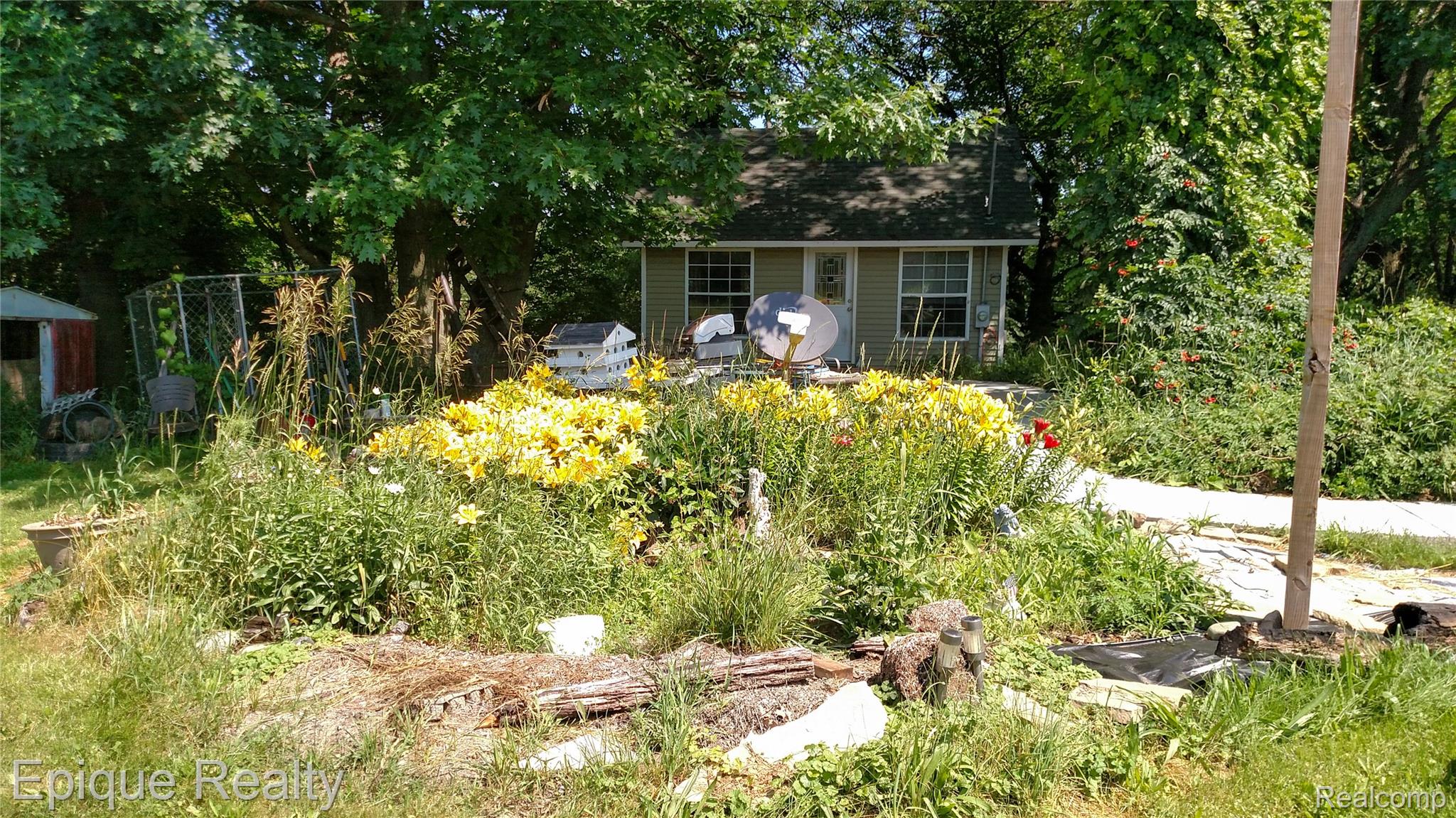300 W Dewey Road