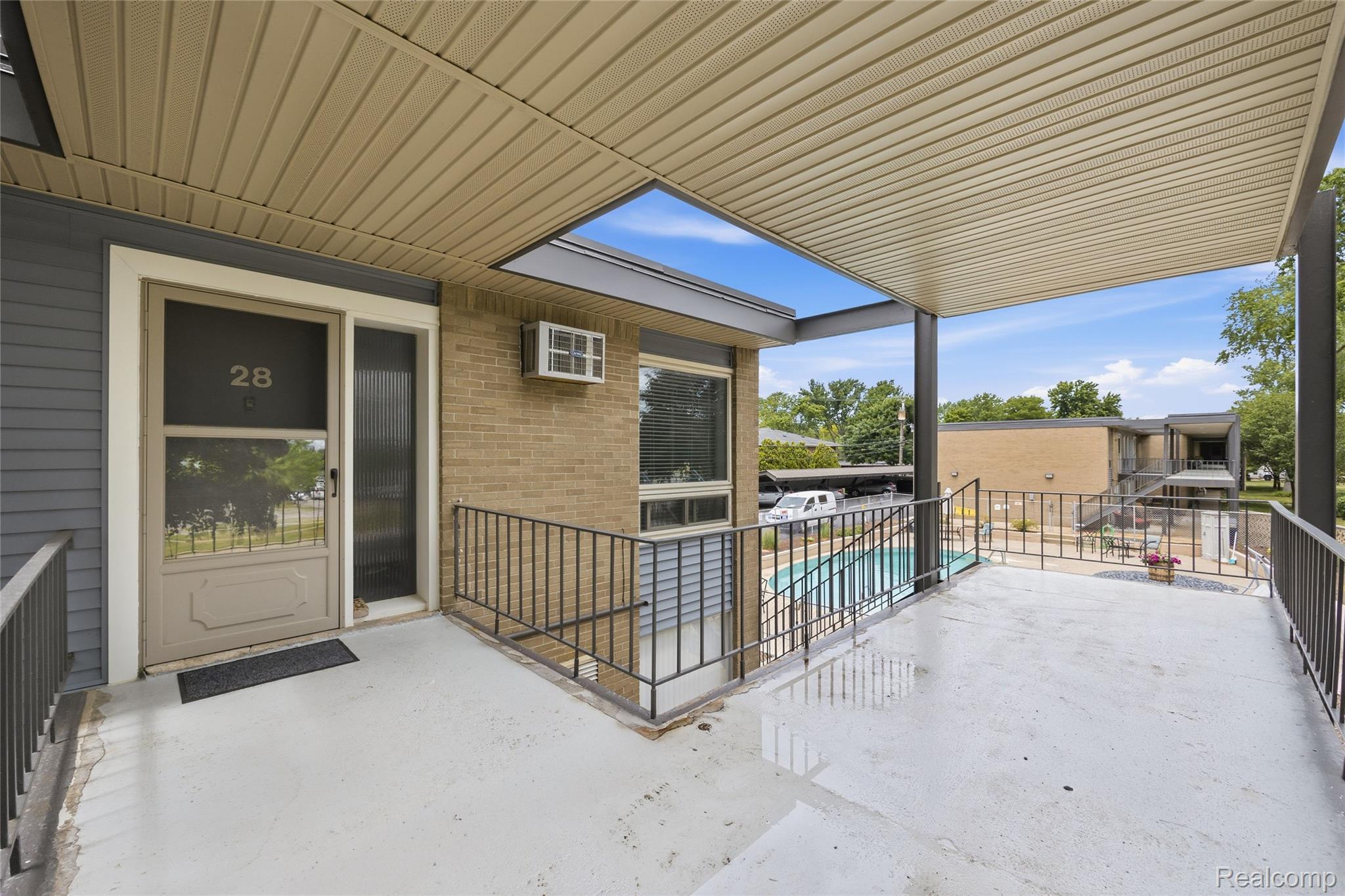 15055 HUBBARD Street 28