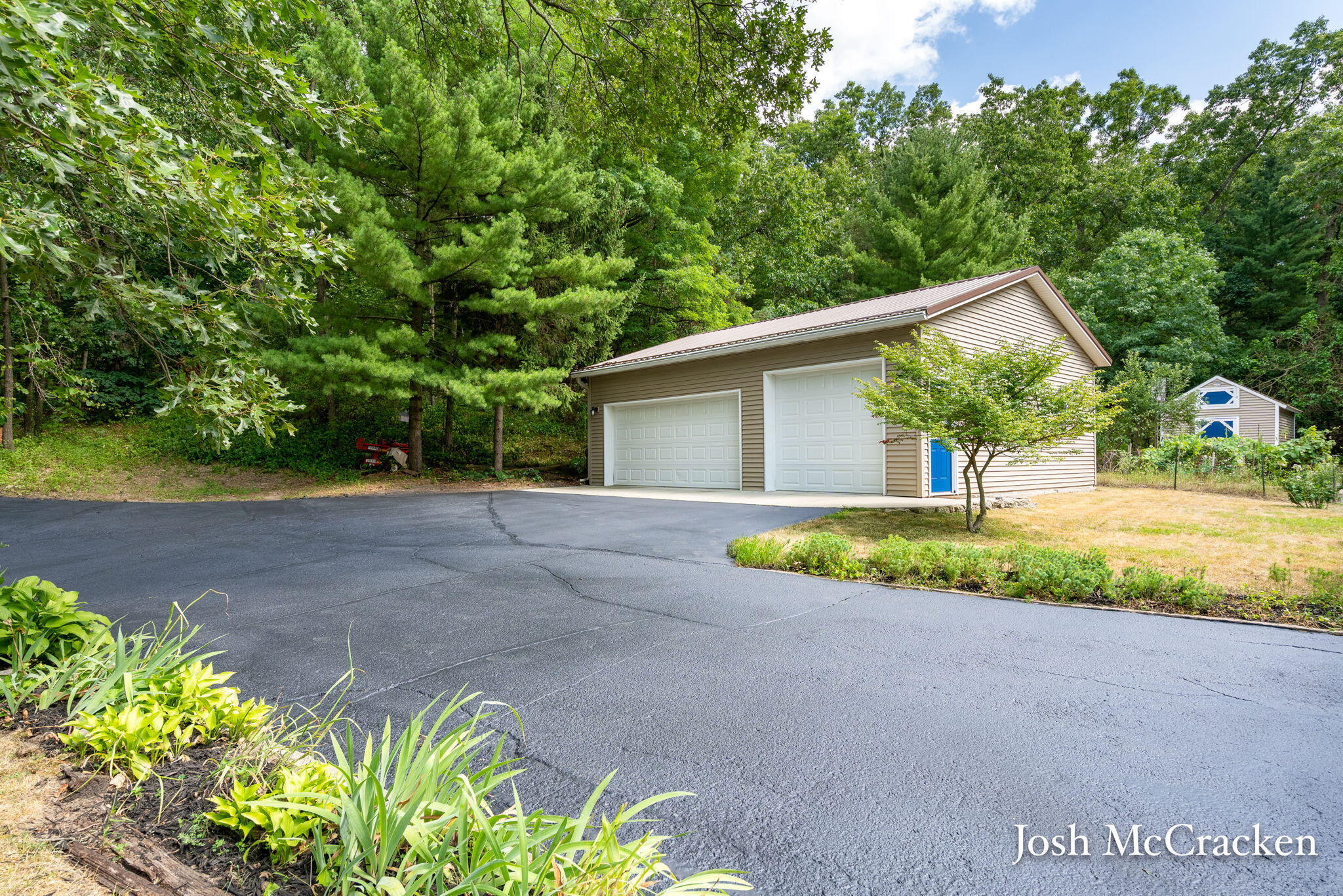 9665 Black Oak Drive