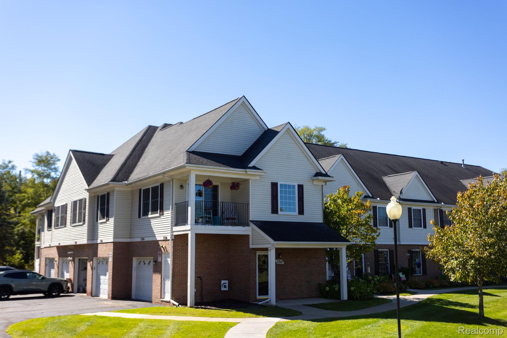 3314 Kneeland Circle 114
