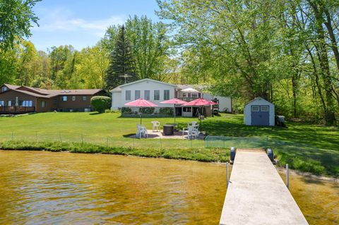 51860 County Road 384 Columbia Township MI 49056