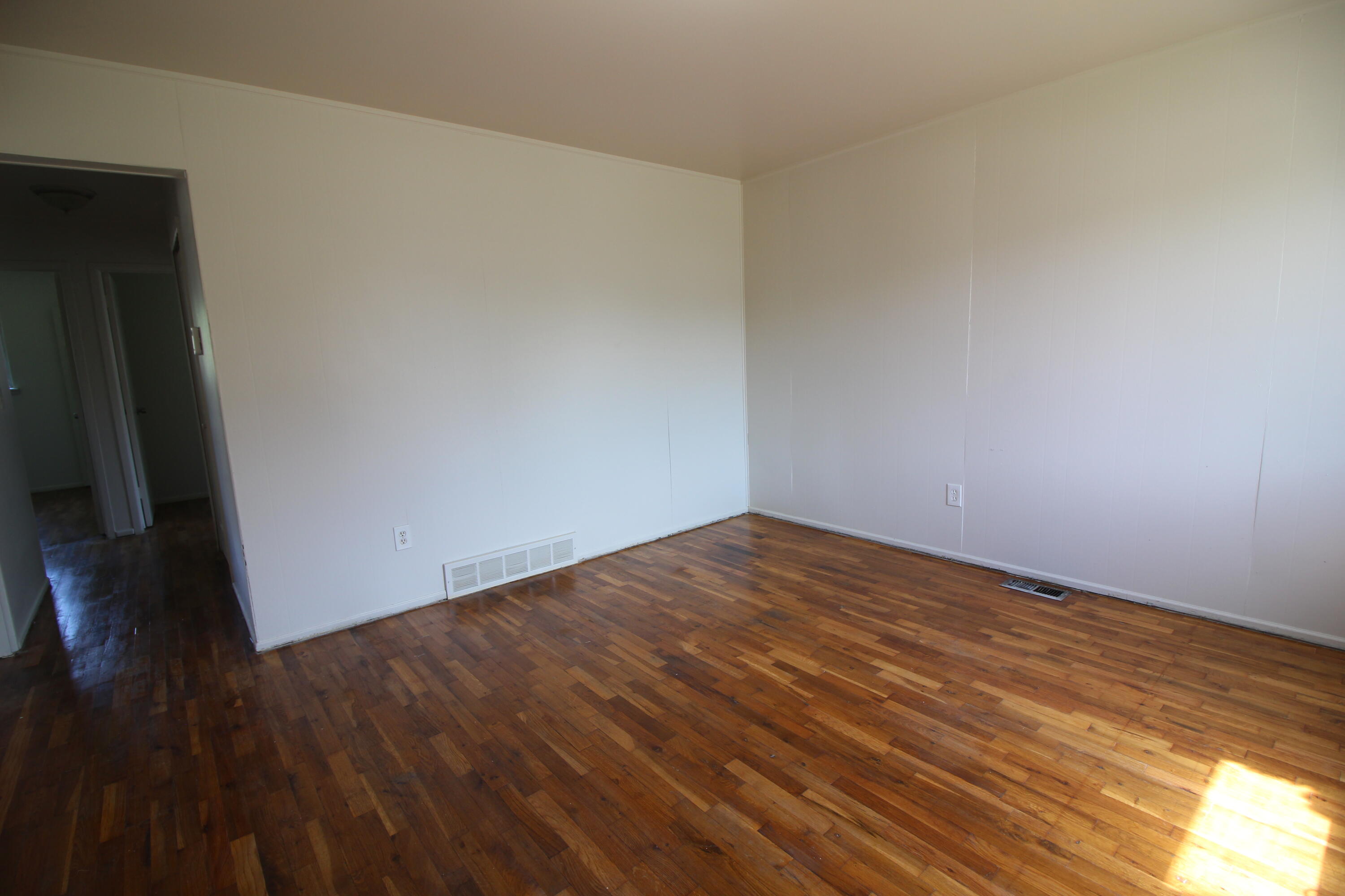 34740 Beaconsfield Street