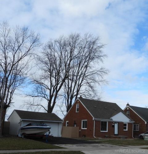 27247 Leroy Drive Roseville City MI 48066