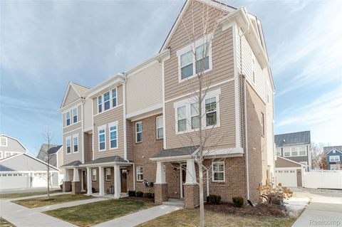 2500 Normandy Road 60 Royal Oak City MI 48073