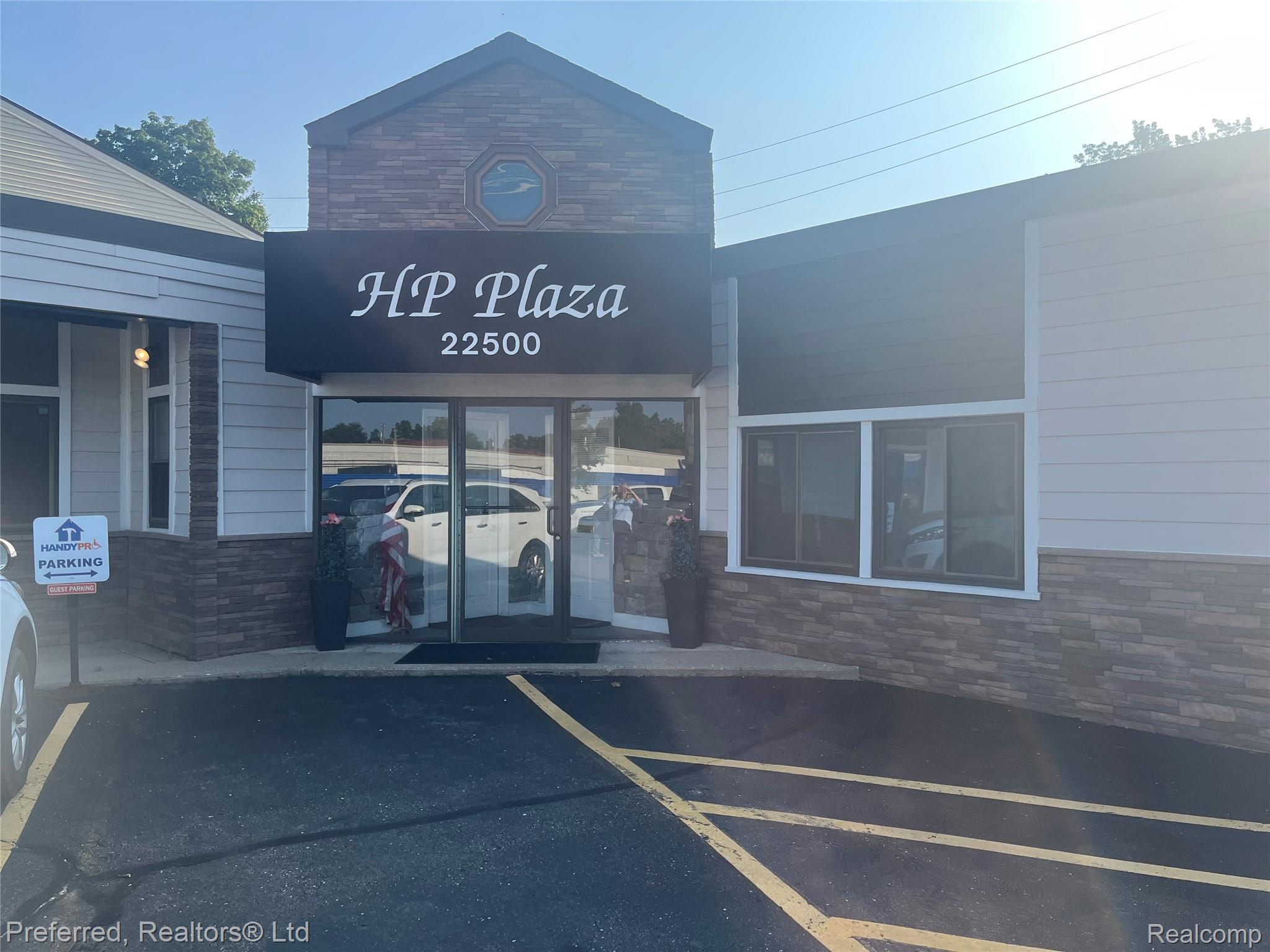 22500 ORCHARD LAKE