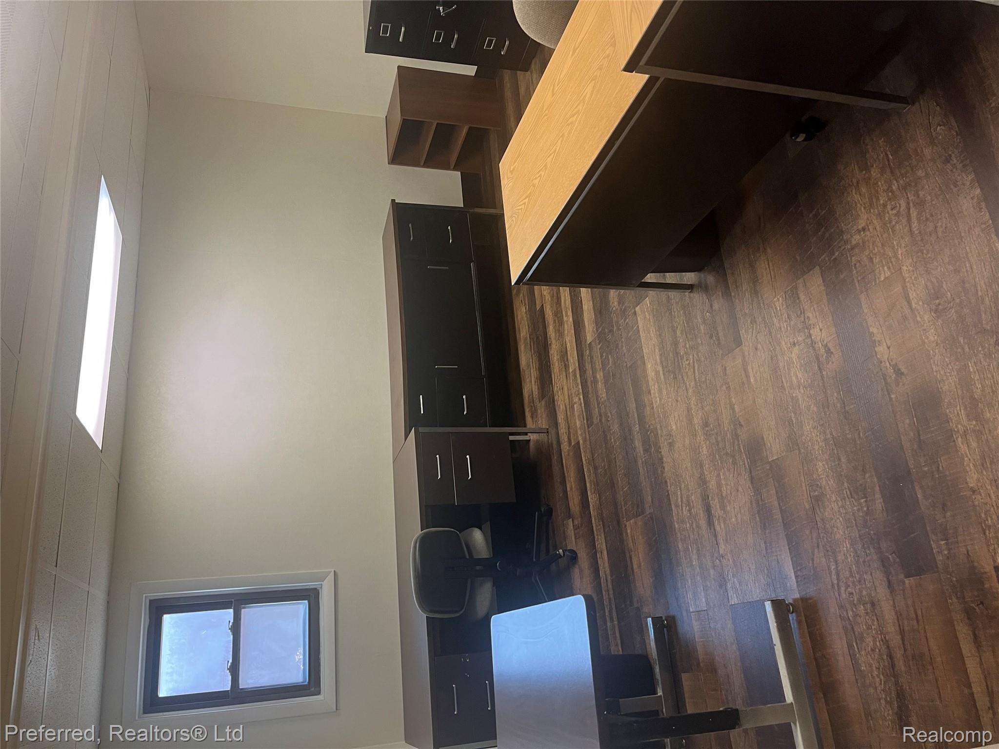 22500 ORCHARD LAKE