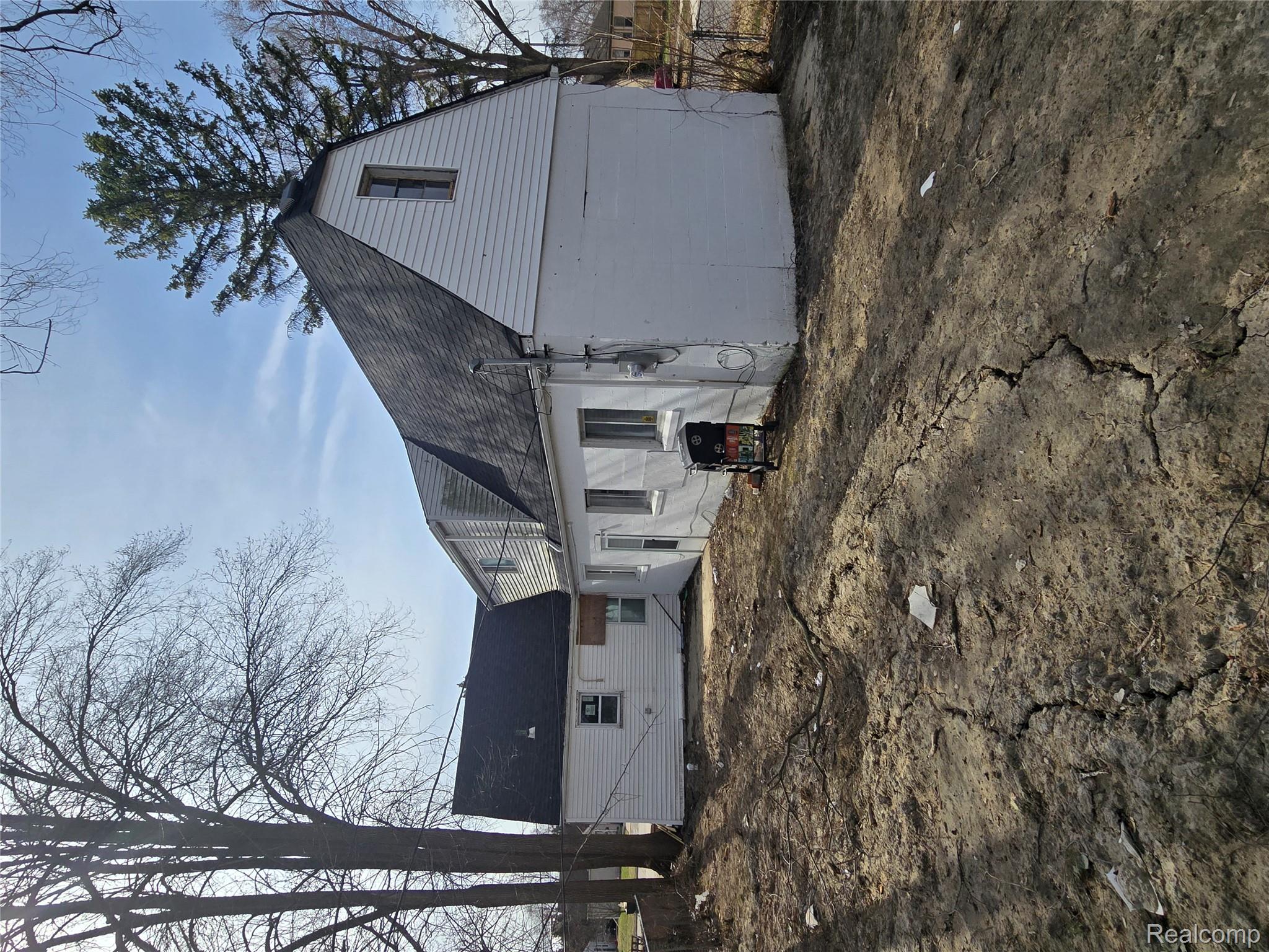 18101 Cornwall Street