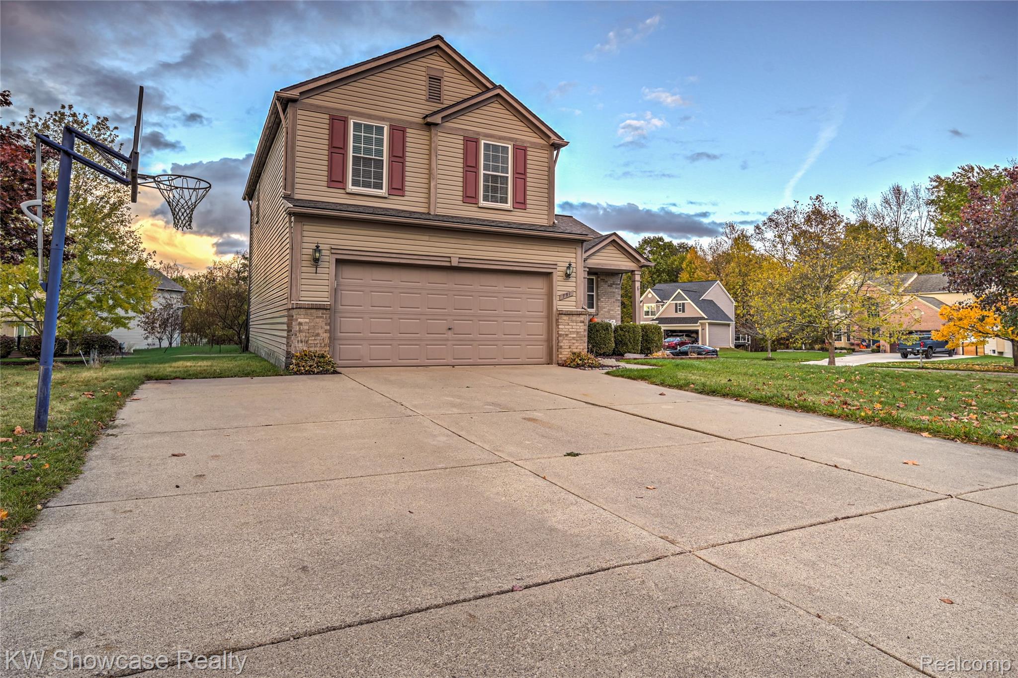 791 Deer Path Trail