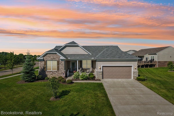 9350 PEBBLE BEACH LN, GRAND BLANC, MI 48439 - Image df382eb3928fb8f33f7e164d491ed7c4/3635134484