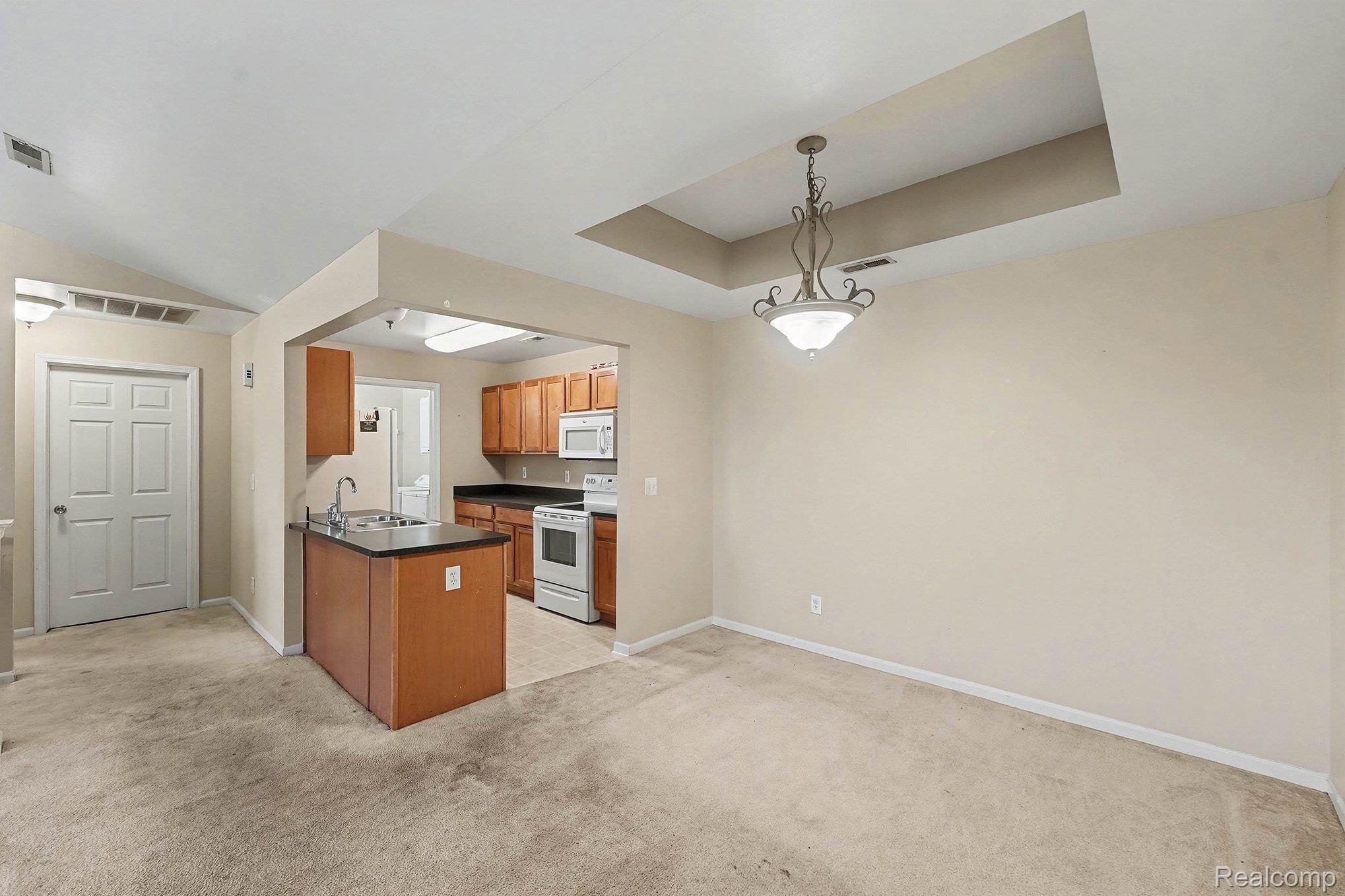 11712 Farmington Road