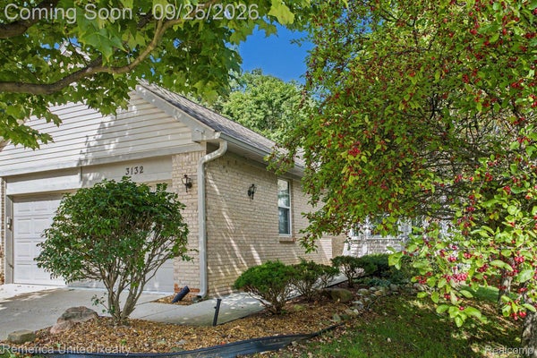 3132 HARBOR CT, WATERFORD, MI 48328 - Image df3ebc9386ca4ce5f1481f59bdc5d271/2664244992