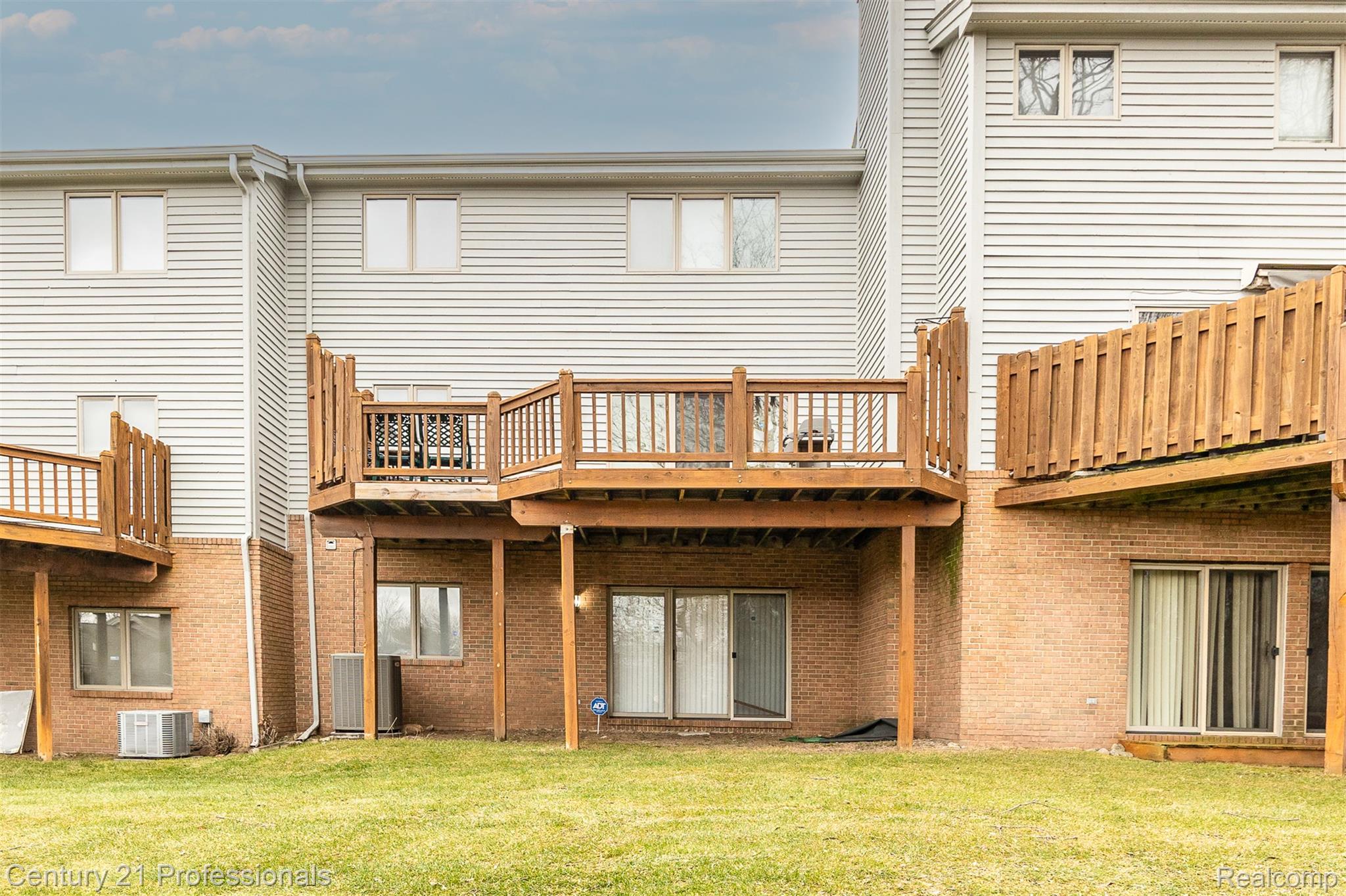 5081 Timberway Trail