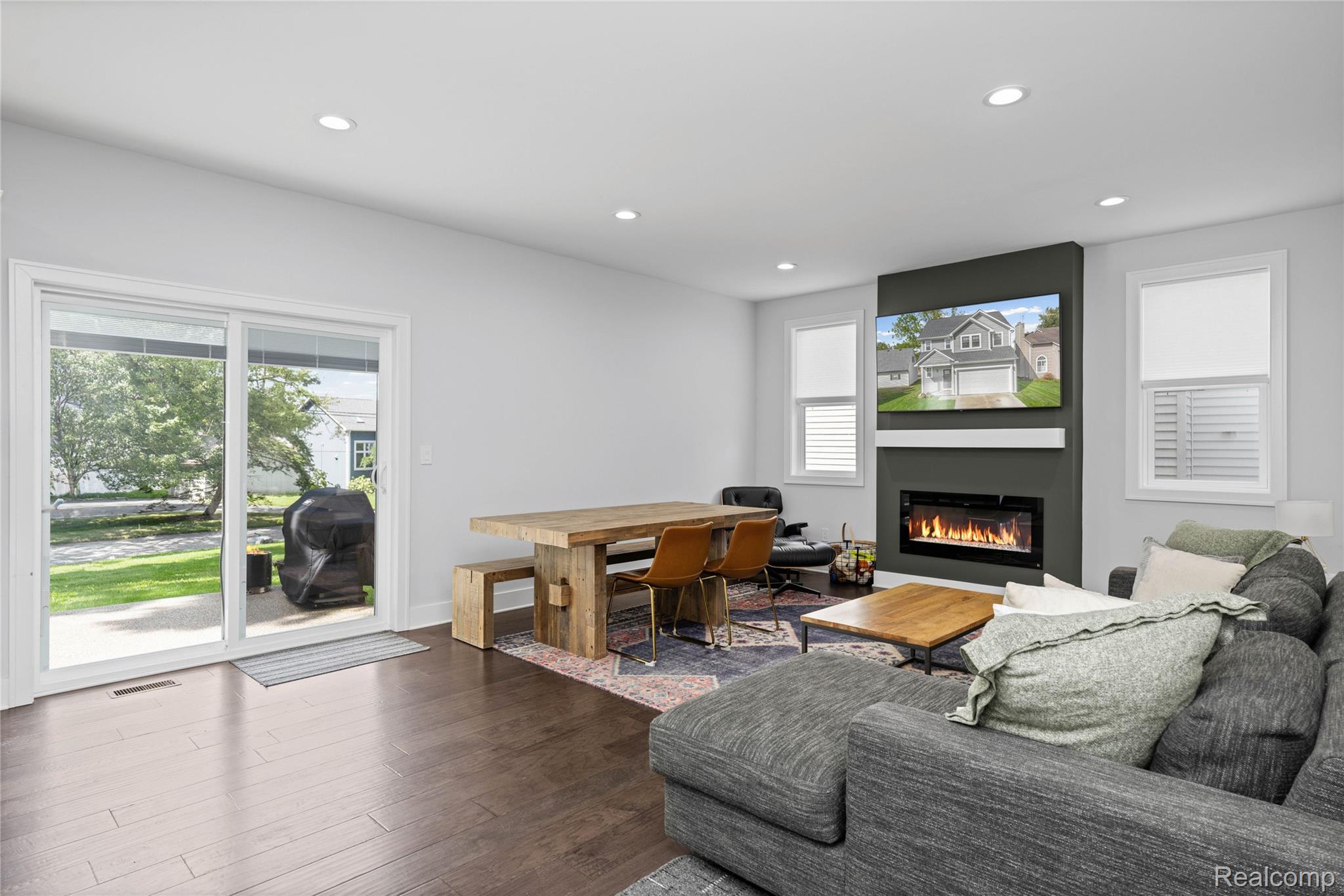 1410 Beachland Boulevard