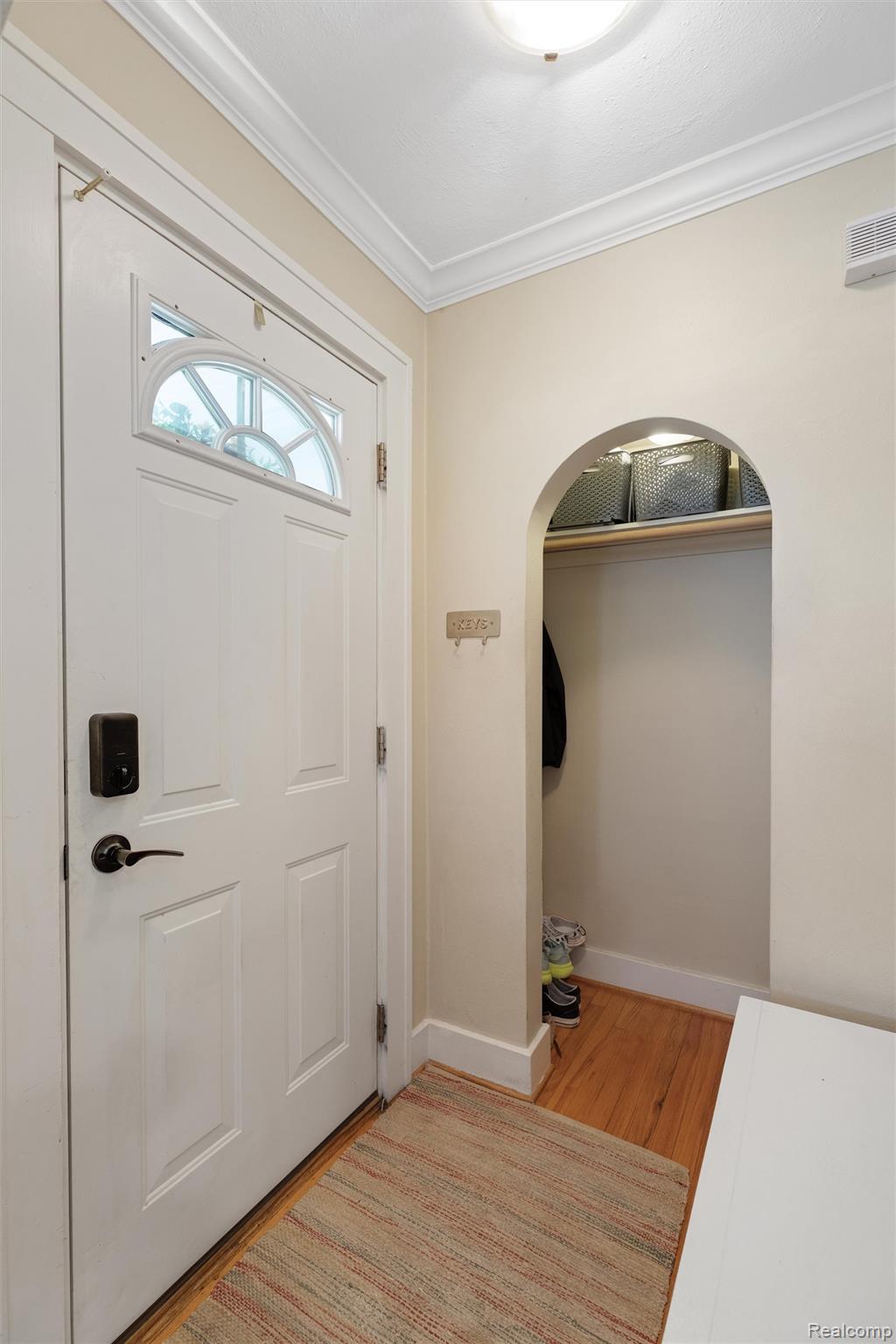 1208 Villa Road