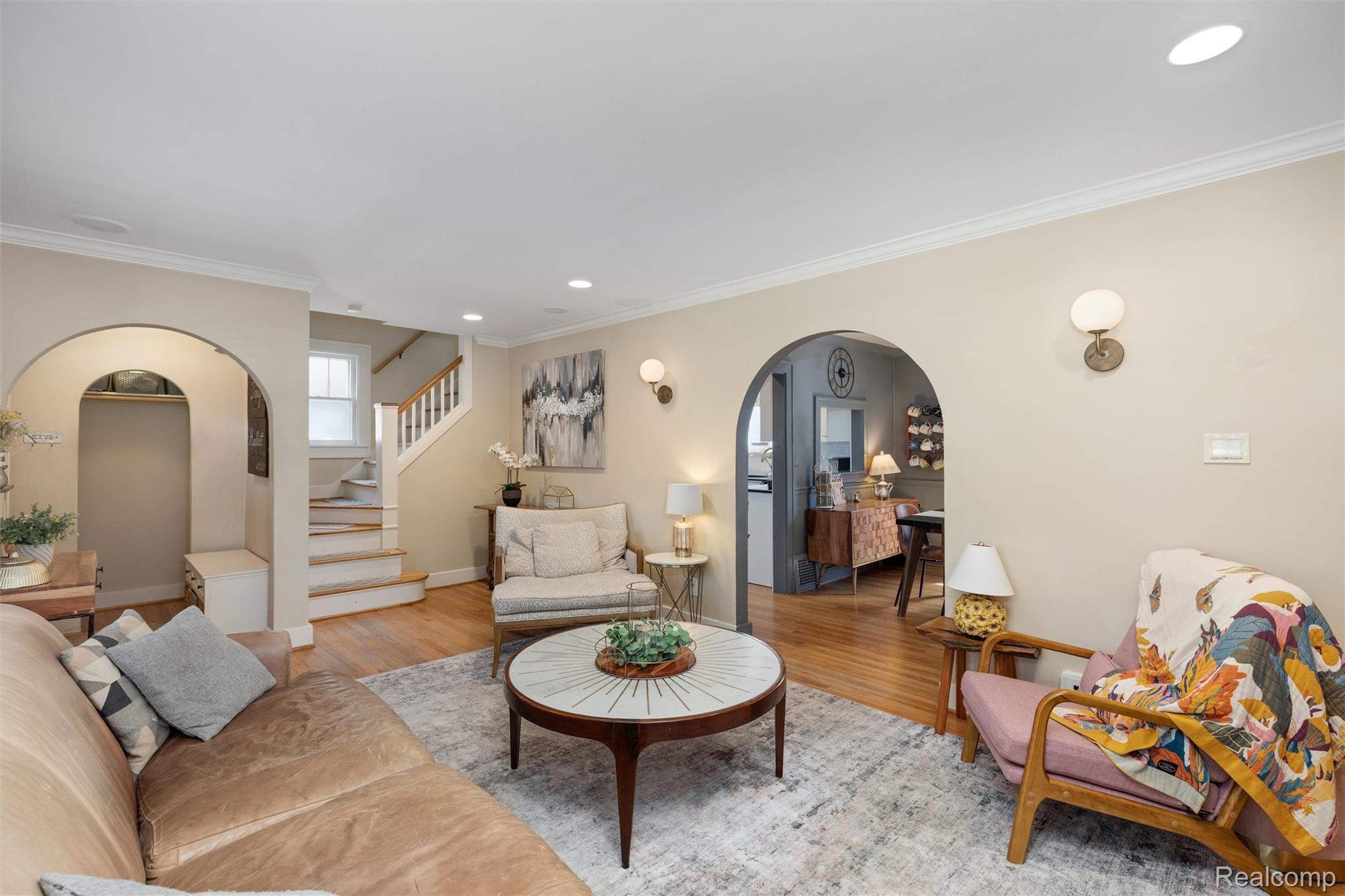 1208 Villa Road