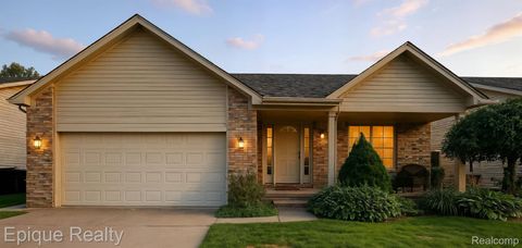 Photo of 418 Converse Court, Lake Orion Village, MI 48362 (MLS # 20251040159)