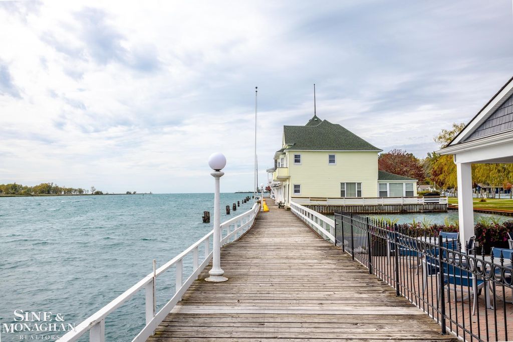 listing image 64