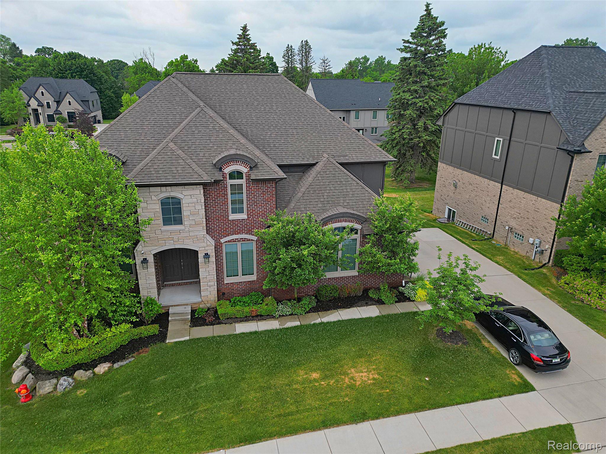 4966 Park Manor Drive