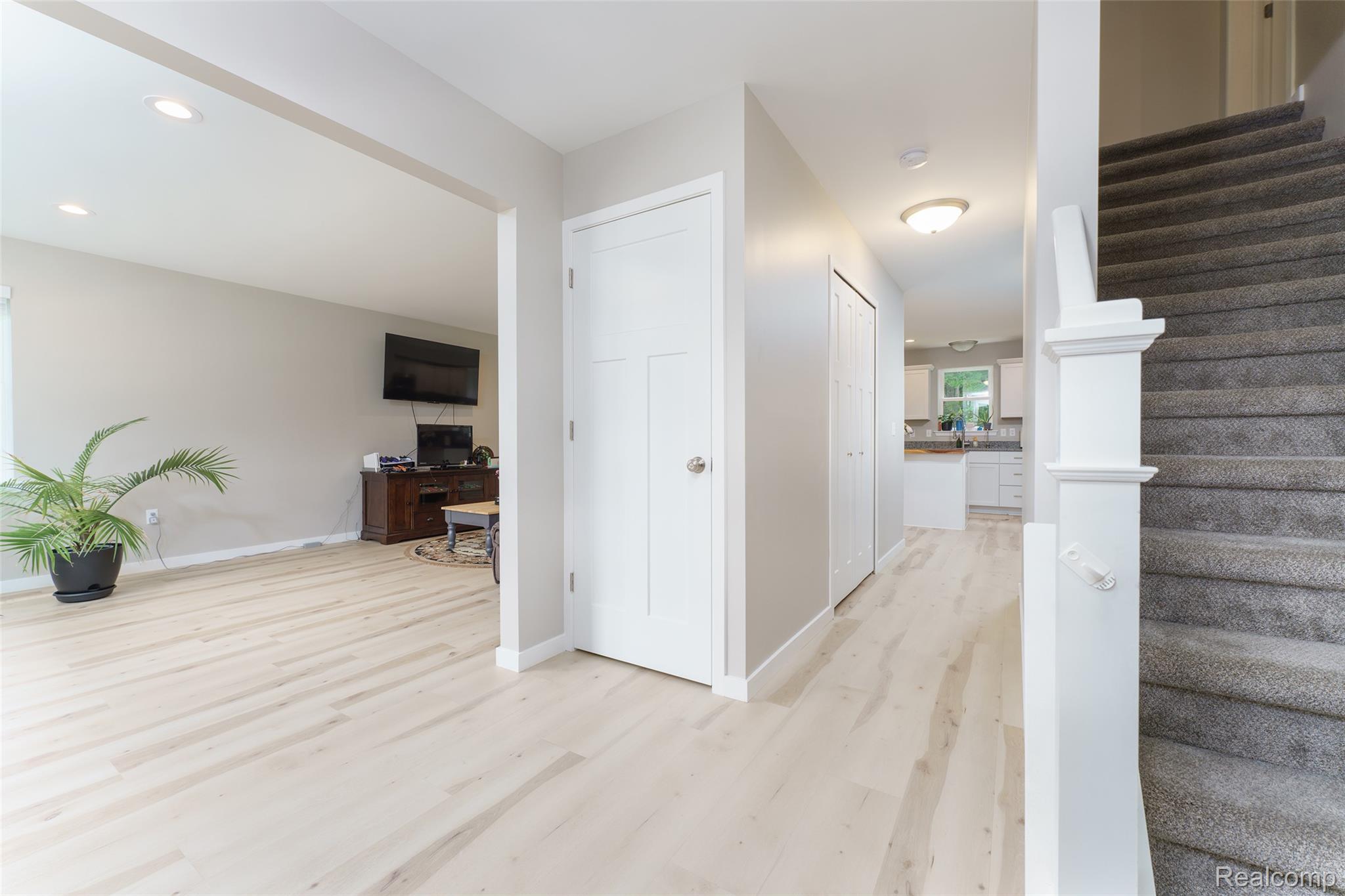 11879 Secluded Ridge Drive