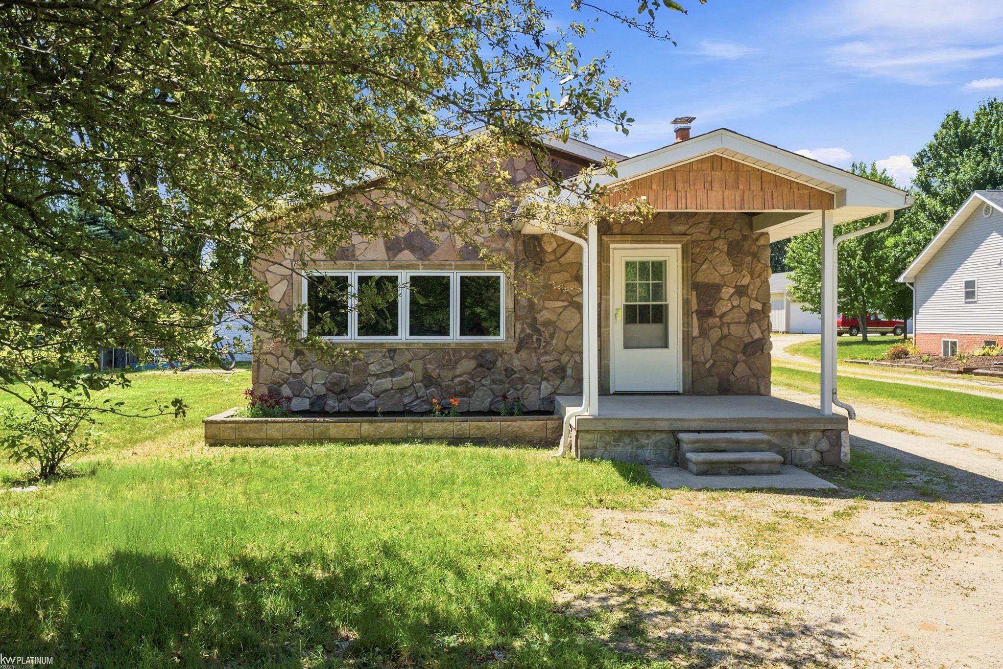 5469 Parker Road