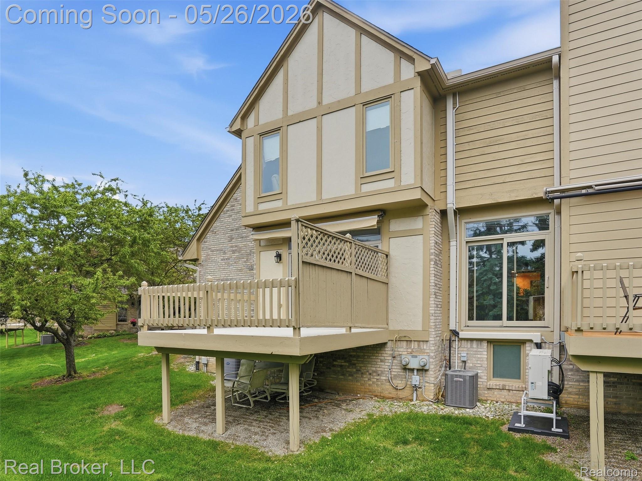2710 Maitland Drive