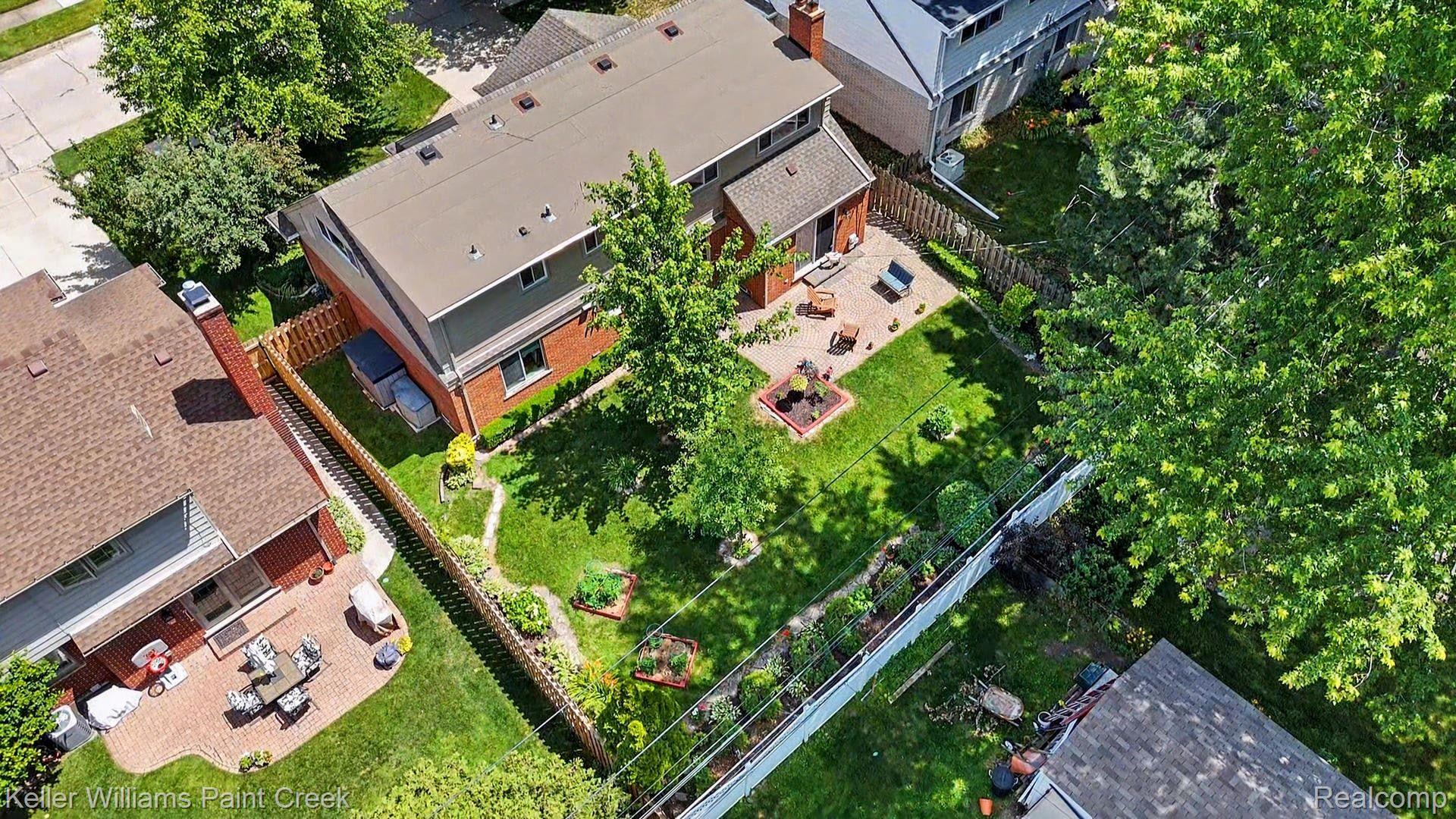 1437 Blairmoor Court