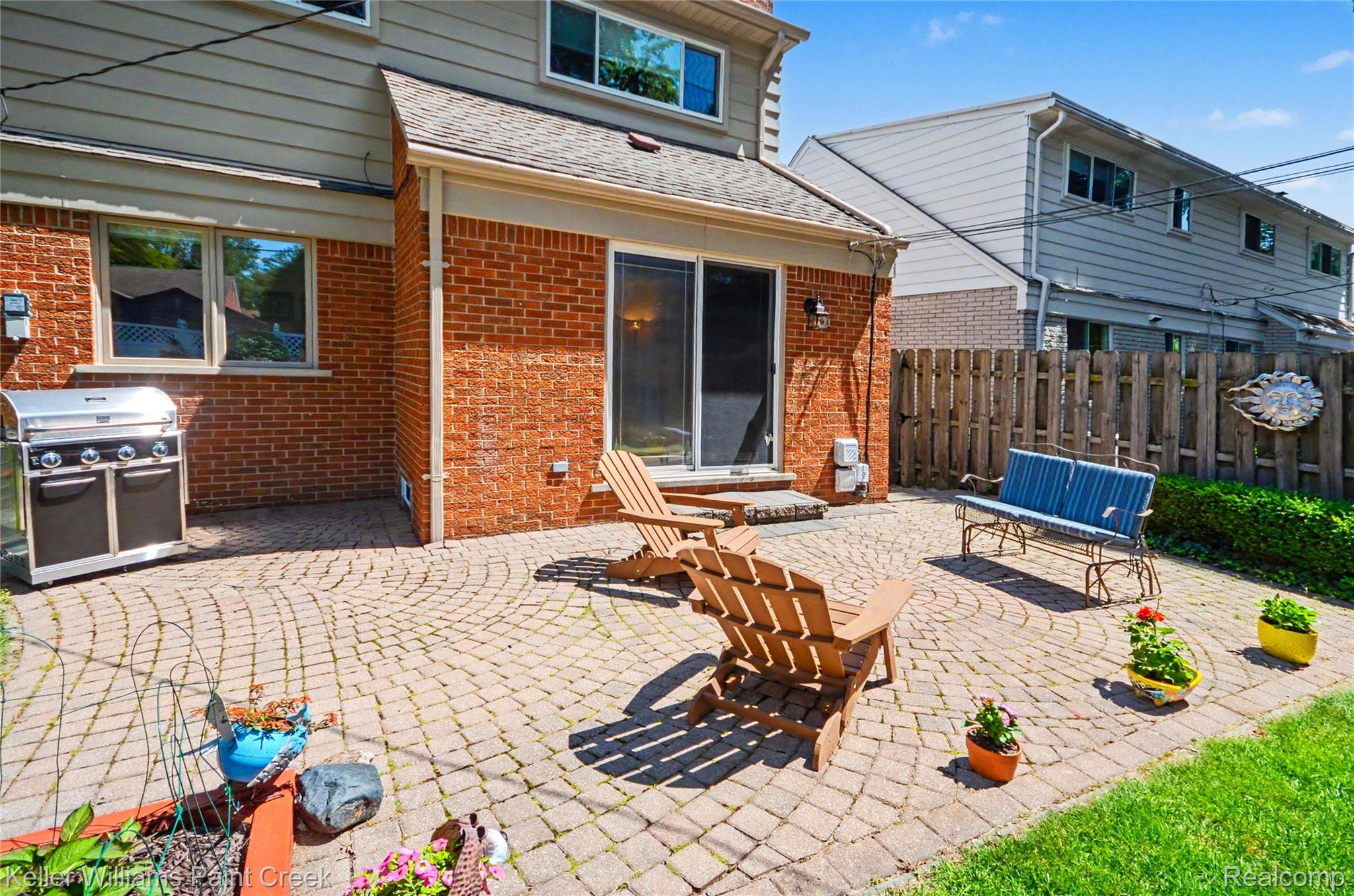 1437 Blairmoor Court