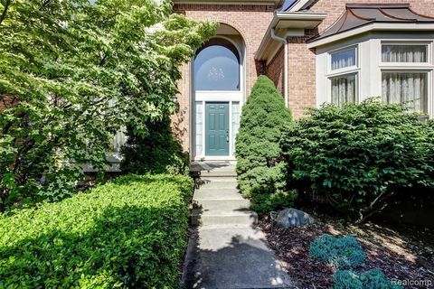 22187 CHASE Drive Novi City Oakland MI 48375